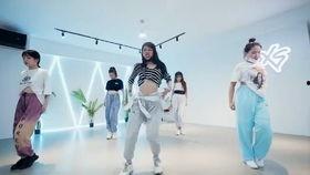 成人礼视频bgm校园,成人礼奏响校园华章