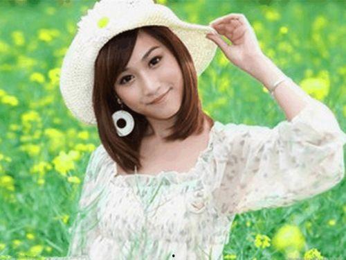 成人美女拍照花环视频,绽放魅力，尽展风情